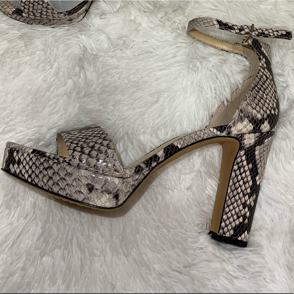 Vince Camuto